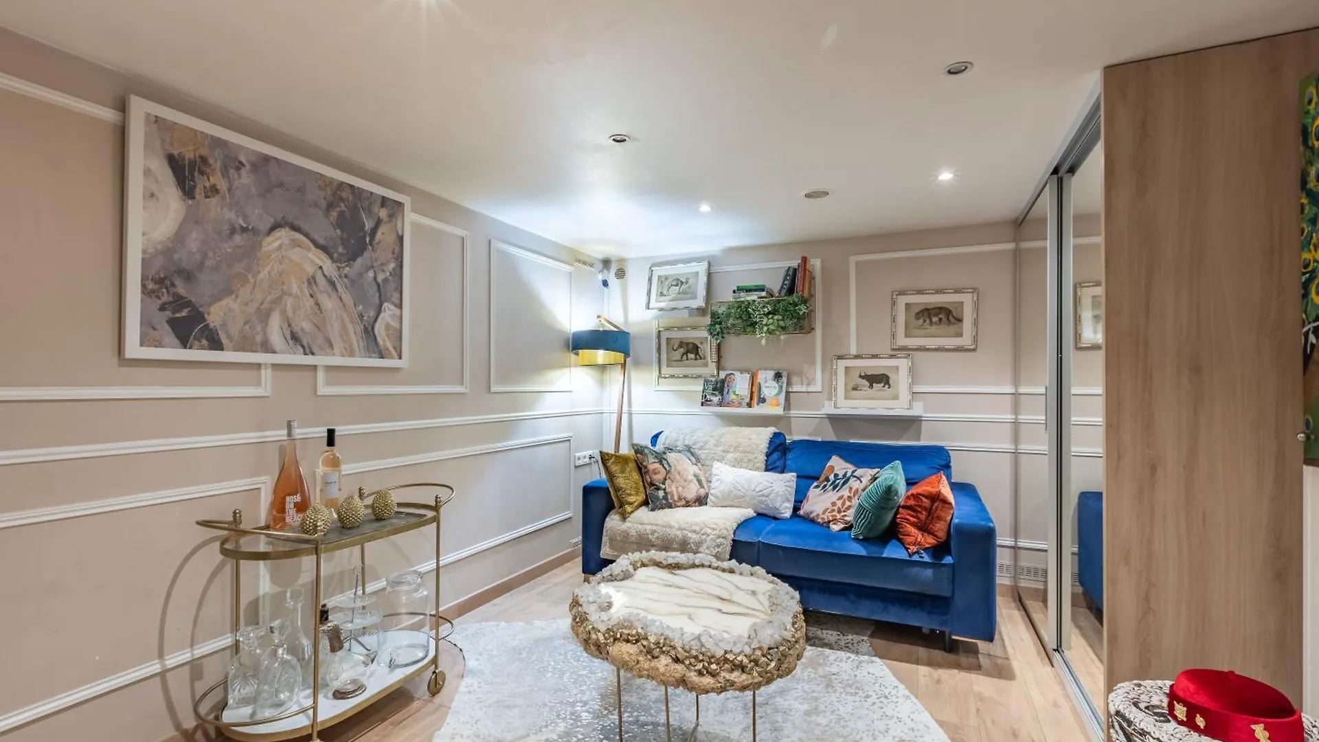 Romanctic Loft Near Eiffel Tower パリ フランス
