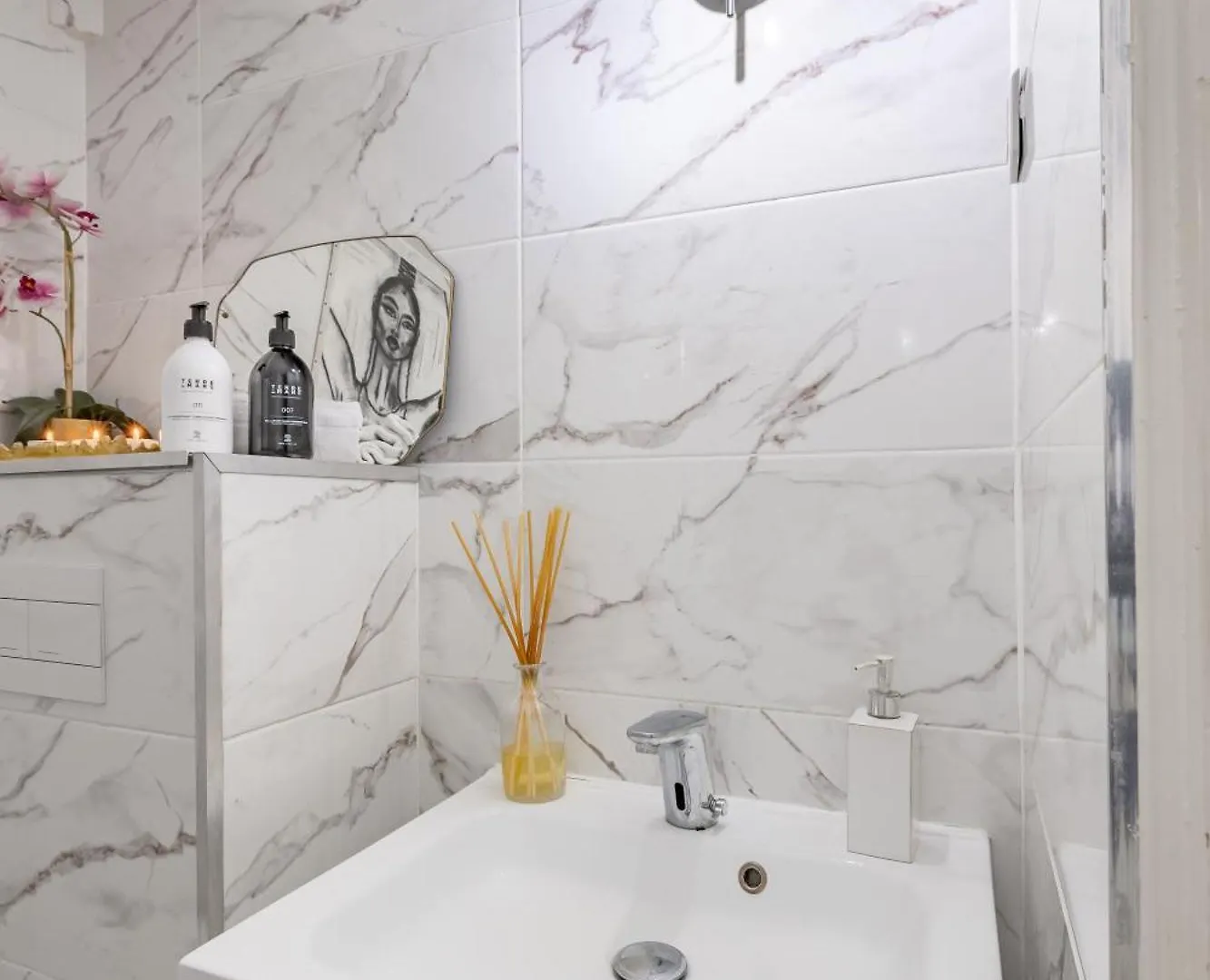 Apartament Romanctic Loft Near Eiffel Tower Paryż